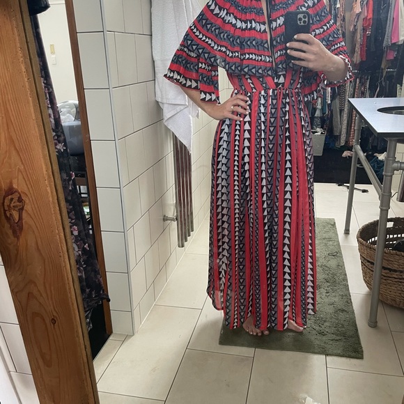 Romance was born pleated maxi dress - Picture 3 of 7